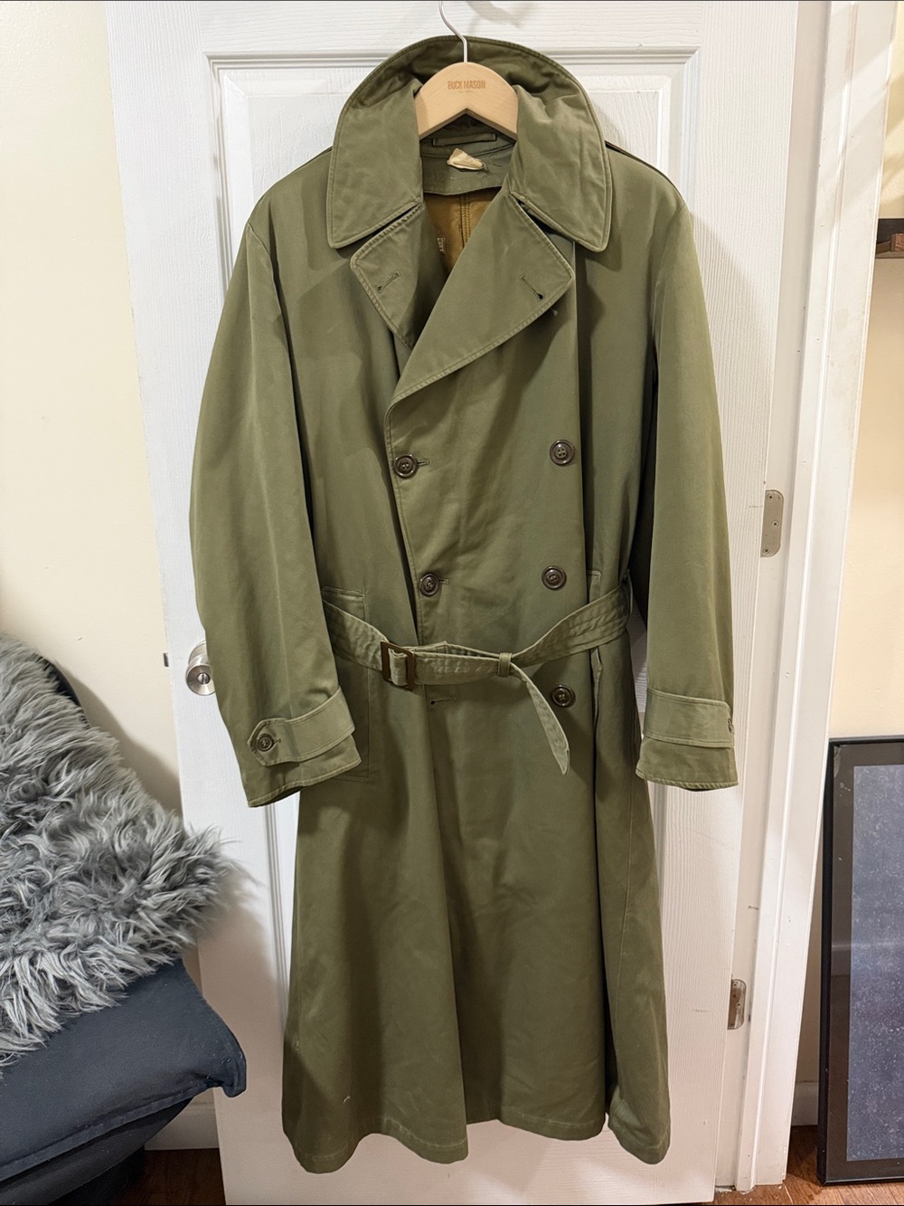 ▪️Vintage U.S. Military-Issued Men's Olive Green Double-Breasted Trench Coat